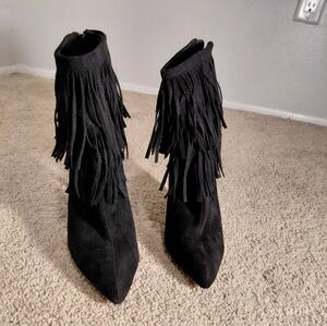 Elegant Black Fringe Heeled Boots